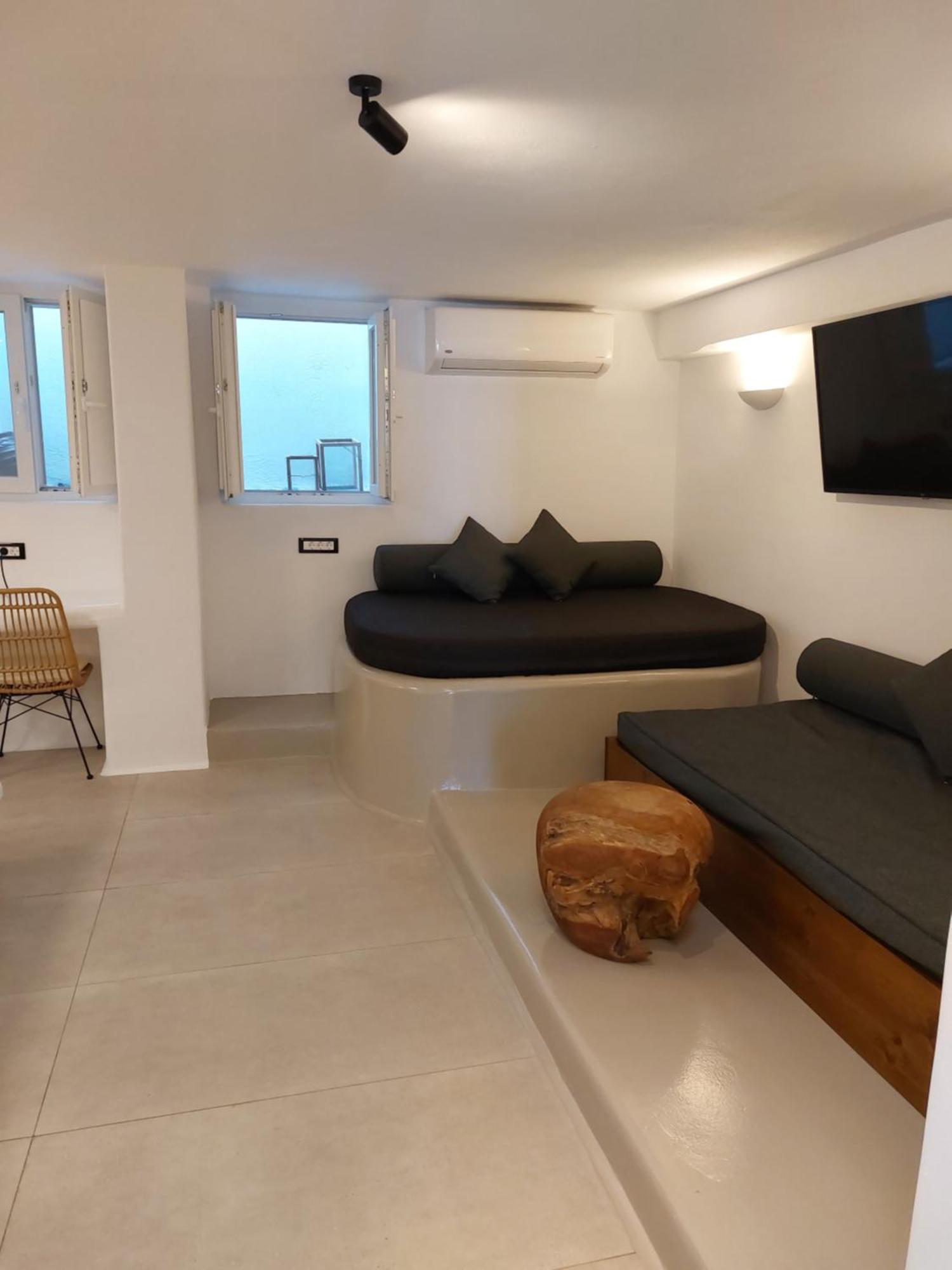 Ryous Mykonos Otel *